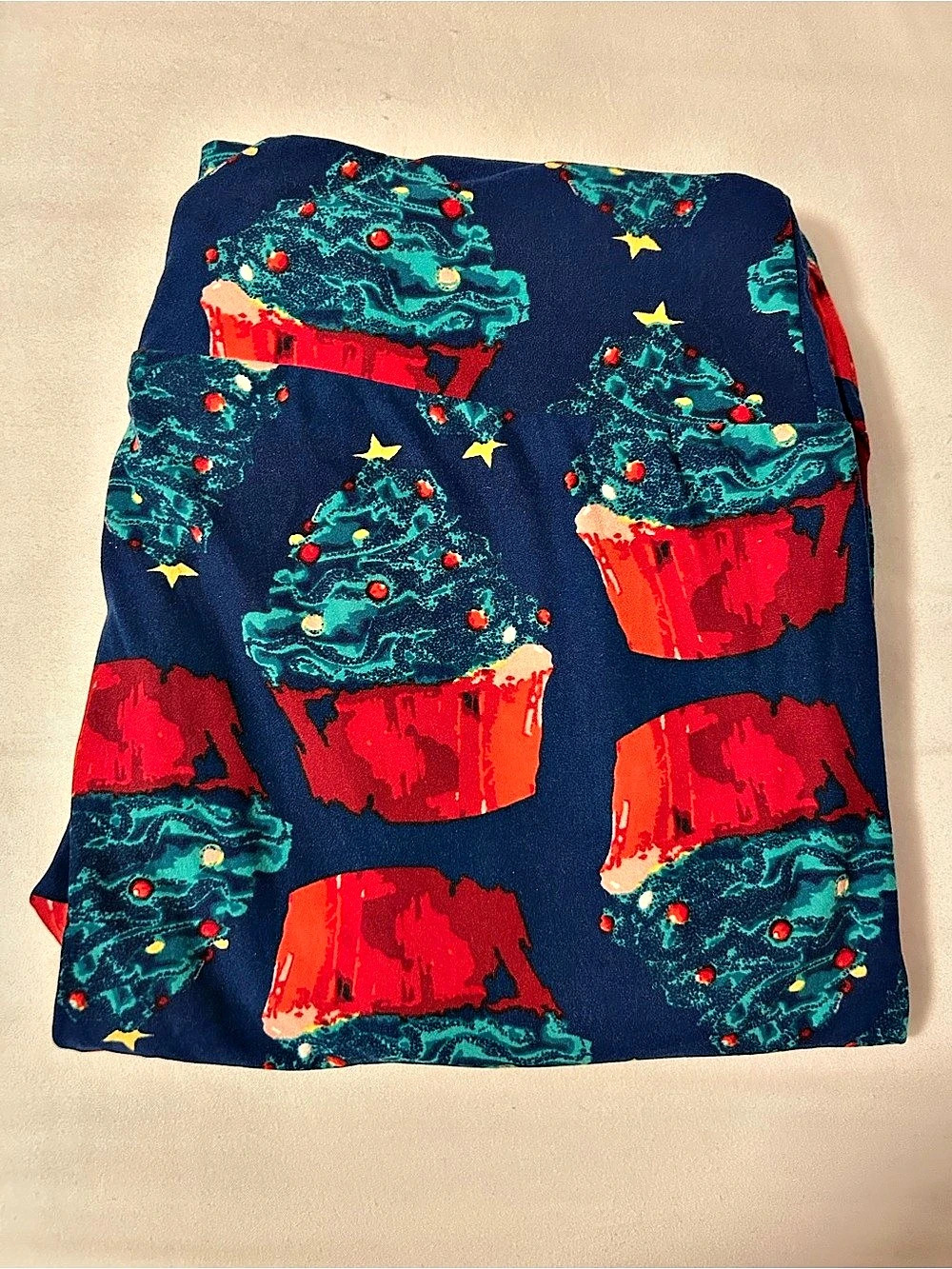 New LuLaRoe Christmas Tree Cupcake Leggings